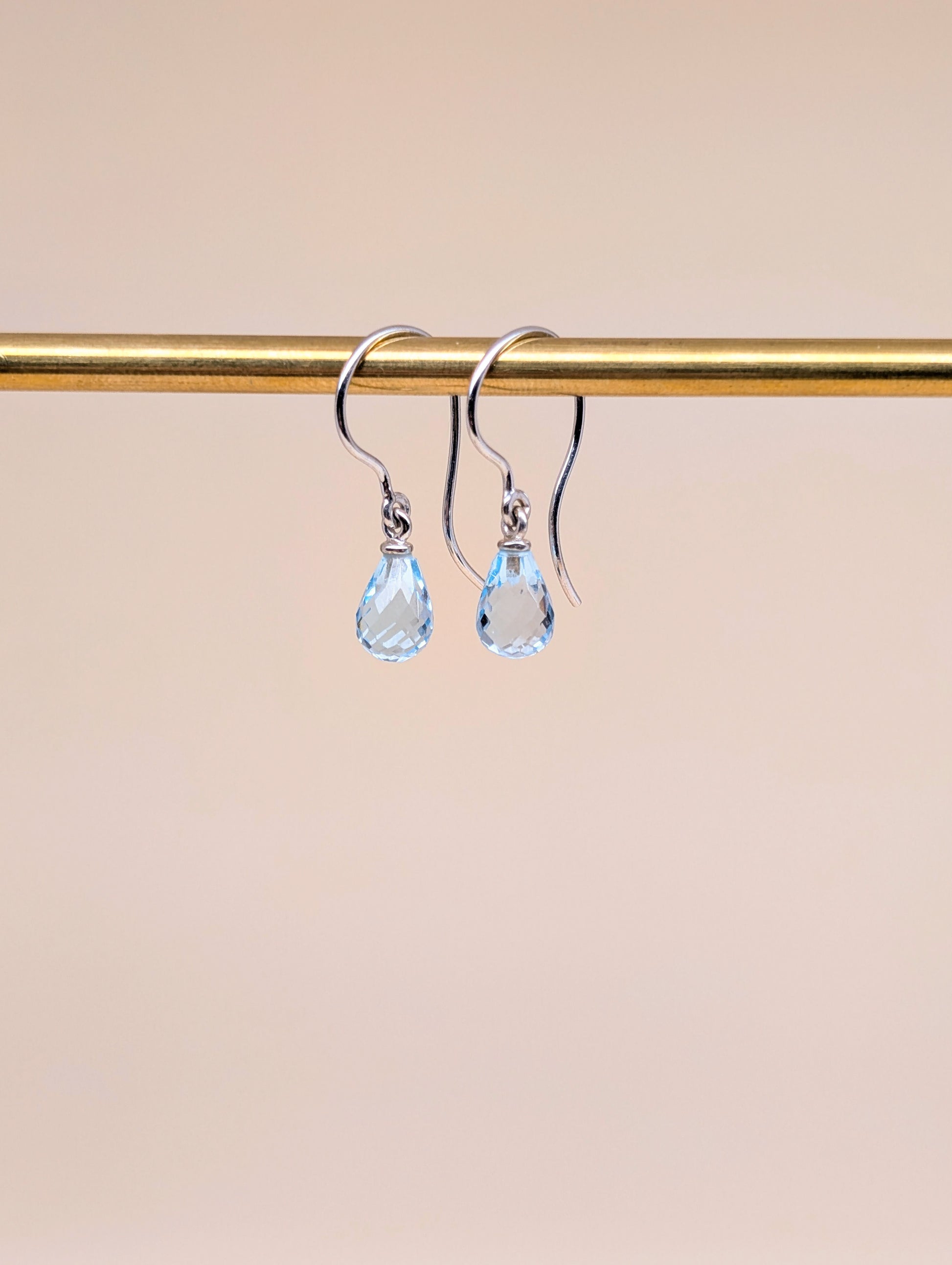 Boucles d'oreilles Pluie Topaze bleue